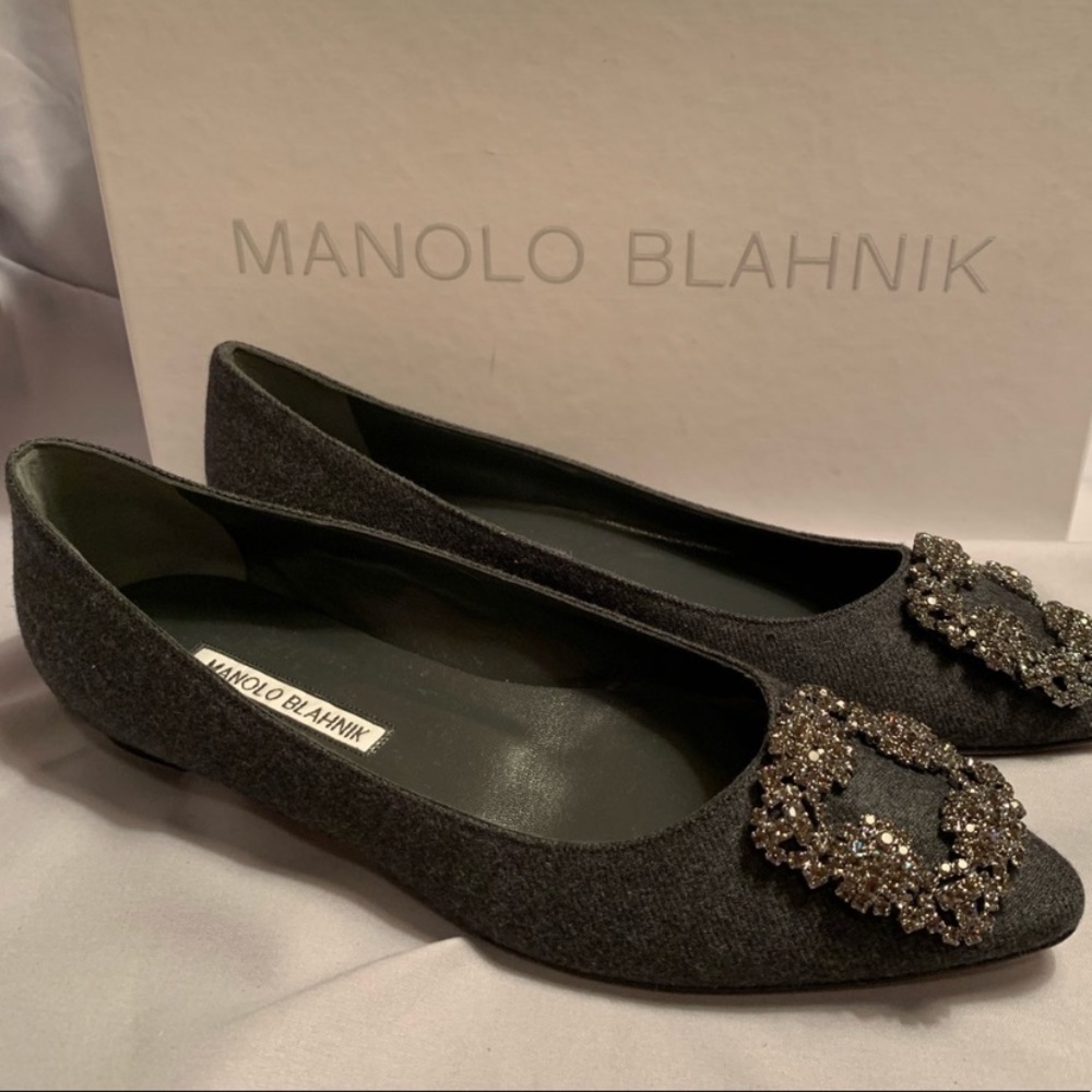 SOLD!! SOLD ON FB!! Manolo Blahnik!!!